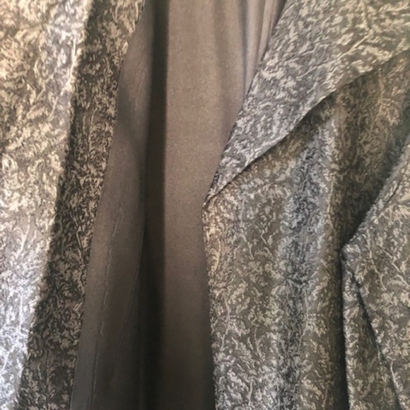 VINTAGE 1960s Black Brocade Jackie O' Style Swing Coat Size M/L - Picture 3 of 10